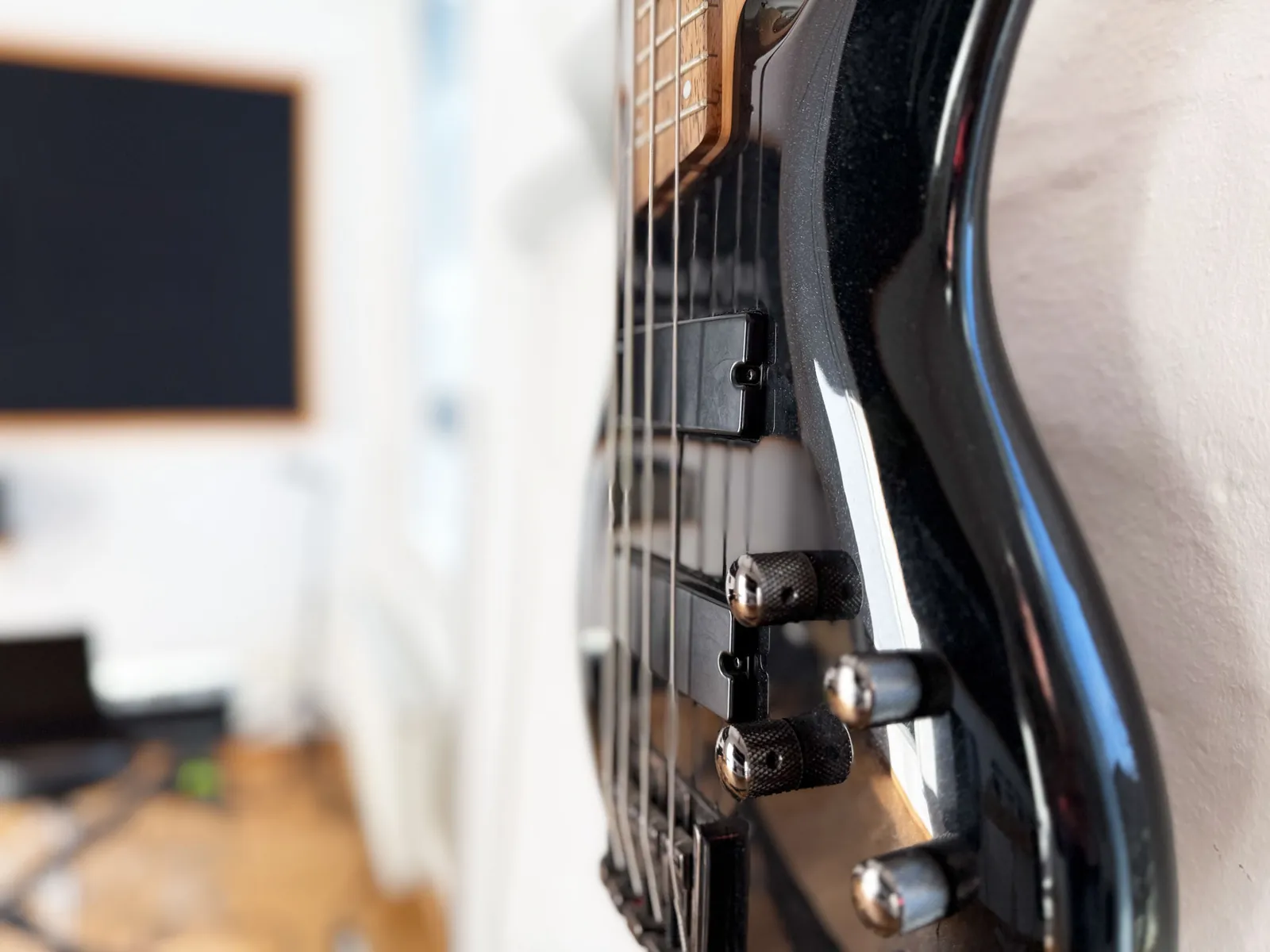 Electric bass in a bass lesson